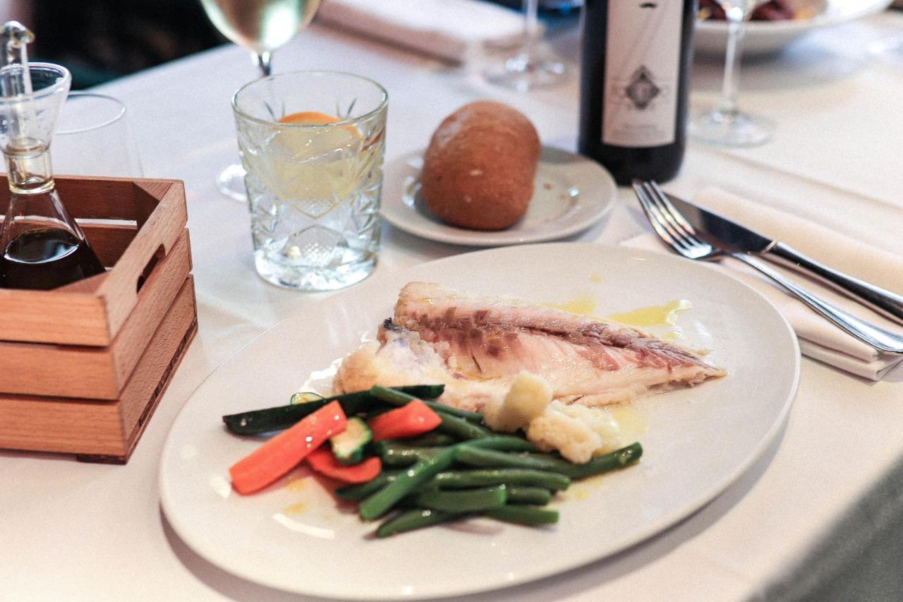 Hotel & Restaurant Marina Palamós Dış mekan fotoğraf
